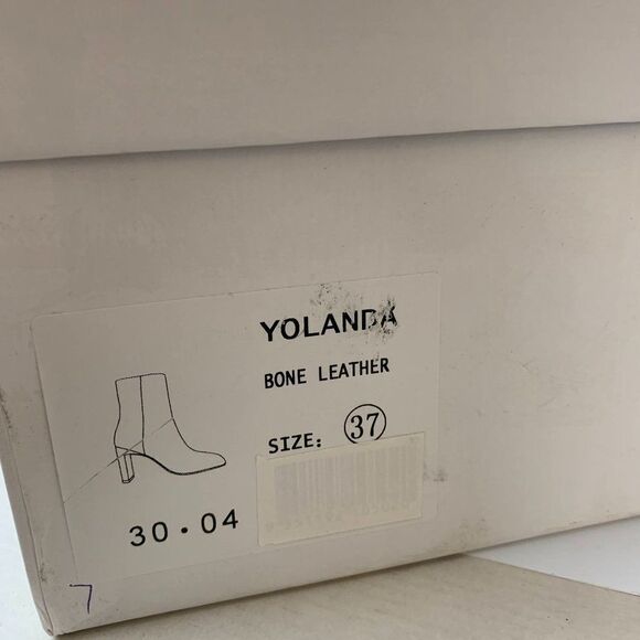 Alias Mae Yolanda Bootie Sz 37EU/6US in Bone Ivory Leather Square Toe - Picture 11 of 12